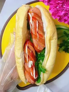 Hình ảnh Bánh mì 2 Xúc xích 
