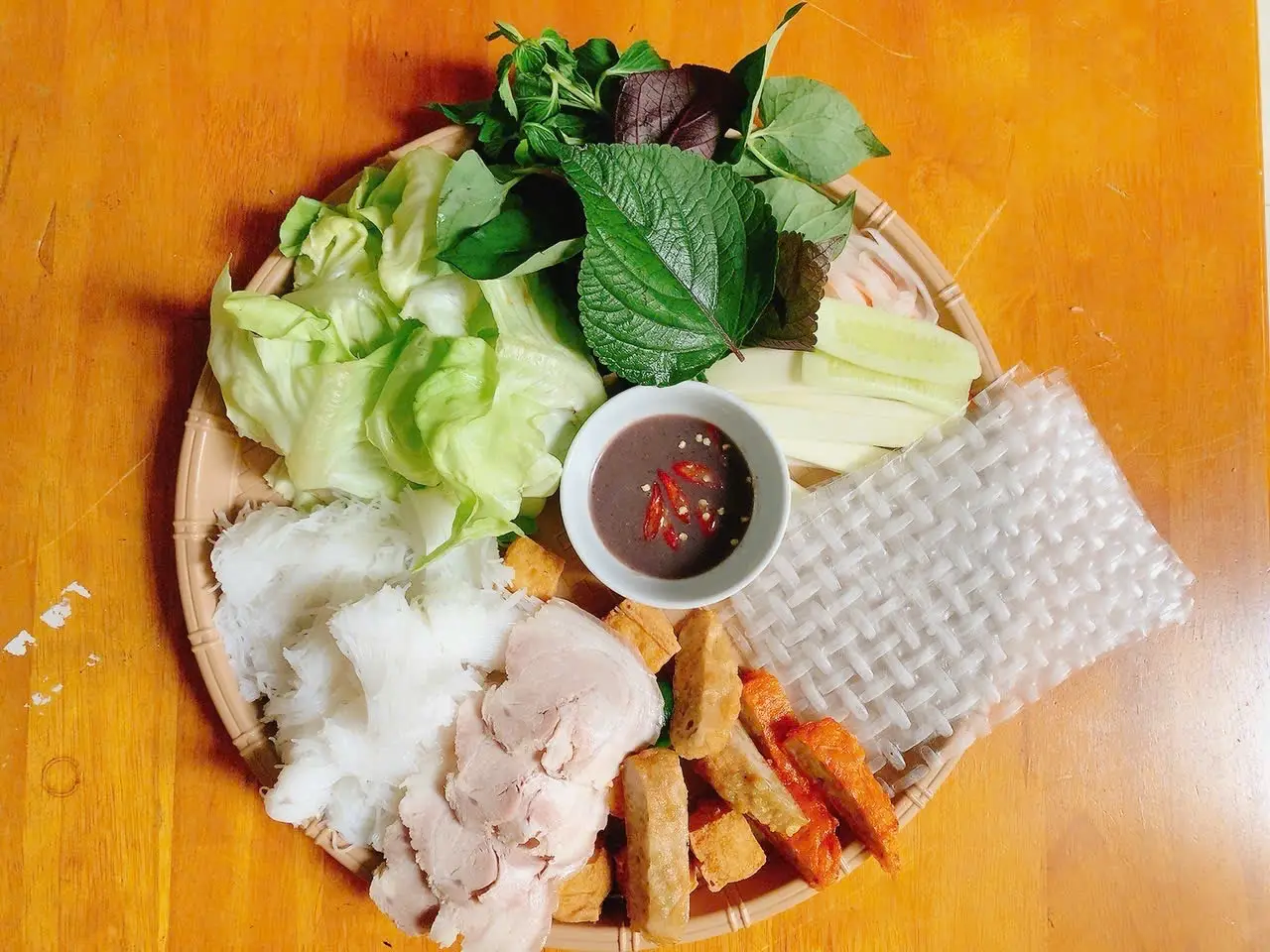 Hình ảnh Bún Đậu, Dồi Sụn, Nem Rán
