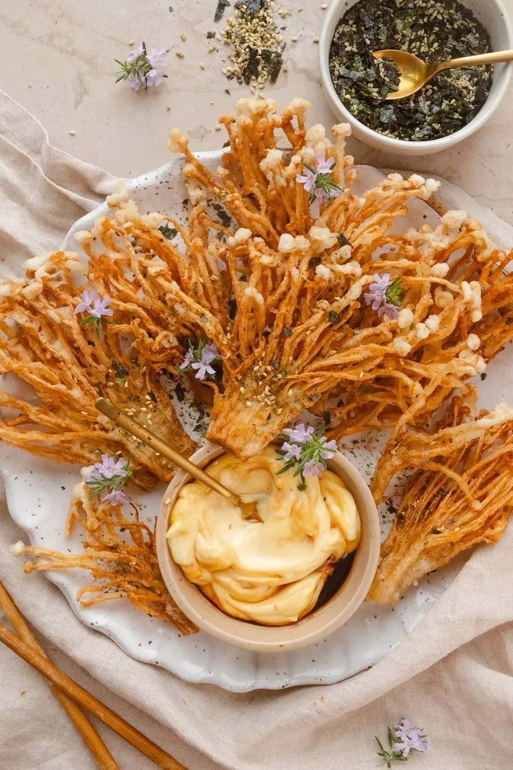 Hình ảnh Nấm kim châm chiên giòn - crispy fried enoki mushrooms