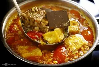 Hình ảnh Bún riêu cua ốc thịt chả