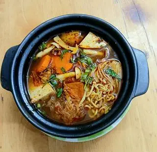 Hình ảnh Mì cay 