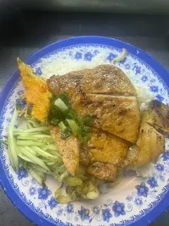 Hình ảnh Cơm tấm sườn chả