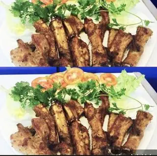 Hình ảnh Cơm trắng sườn non chiên + kèm canh