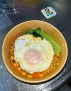 Hình ảnh Mì trộn Goreng - trứng