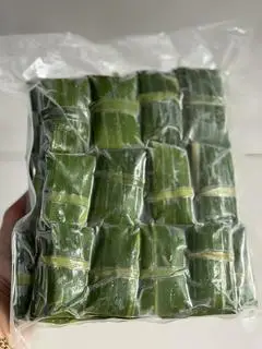 Hình ảnh Bánh lọc tôm thịt gói lá - sống 50 cái ( tặng mắm ớt)