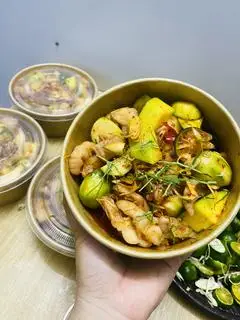 Hình ảnh chaan gà sốt thái