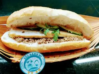 Hình ảnh Bánh mì Pate Chả