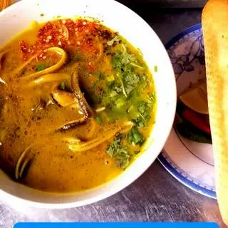 Hình ảnh Súp lươn - bánh mì