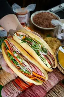 Hình ảnh Bánh mì Hương Quê đặc biệt