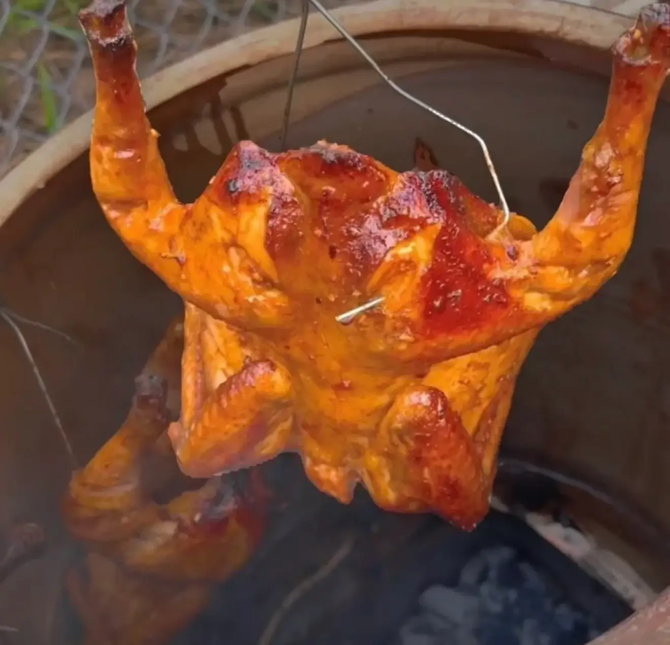 Hình ảnh Gà Nướng Lu Cô Đơn