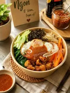Hình ảnh Cơm Trộn Thịt Heo