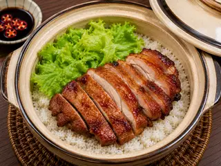Hình ảnh Cơm Rang Gà Xá Xíu - Tặng trà chanh