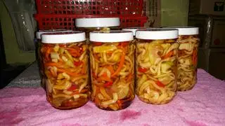 Hình ảnh Dưa món hũ 500gr