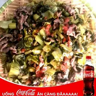 Hình ảnh Cơm Rang dưa bò - CoCa chai