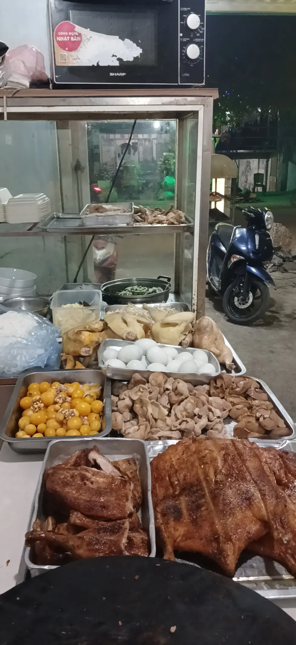 Hình ảnh Vịt luộc nguyên con
