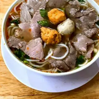 Hình ảnh Bún bò mọc