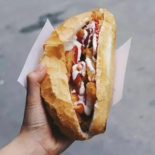 Hình ảnh Bánh Mì Nem Khoai