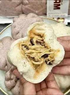Hình ảnh Bánh bao Gà nấm
