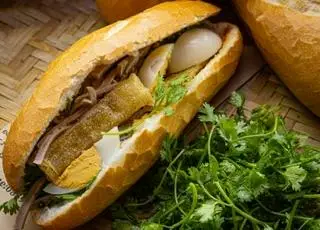 Hình ảnh Bánh mì thập cẩm