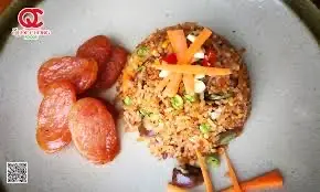 Hình ảnh cơm 2 lạp xưởng