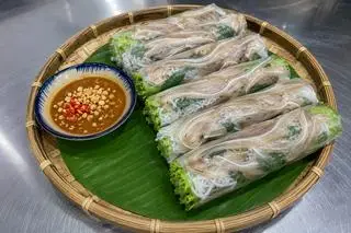Hình ảnh Gỏi Cuốn Thịt - Tai Heo 