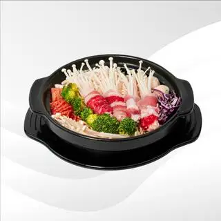 Hình ảnh Mì Cay Bò Cuộn Nấm Kim Châm
