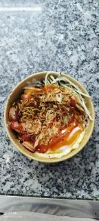 Hình ảnh mì trộn gà viên 