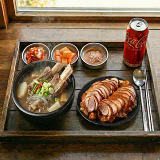 Hình ảnh Cơm canh hầm + thịt luộc bossam/ chân giò (100g)+ 1 coca