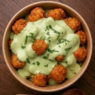 Hình ảnh Gà viên sốt kem pesto
