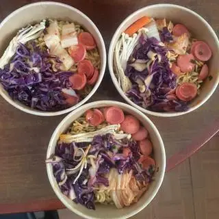Hình ảnh Mì Cay Xúc Xích