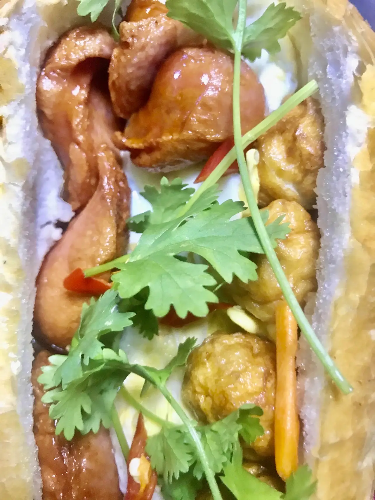 Hình ảnh Bánh Mì Thập Cẩm ( Nhiều món chiên ) 