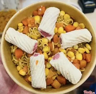 Hình ảnh Mì trộn mực xoắn