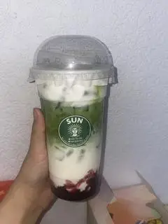 Hình ảnh Matcha latte mâm xôi