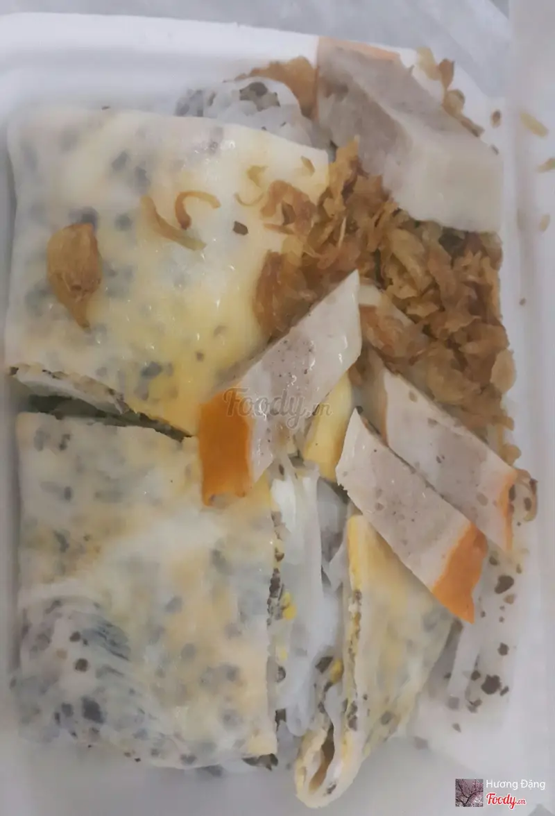 Hình ảnh Bánh cuốn trứng (chả quế)