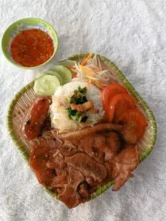 Hình ảnh Cơm Sườn Lạp xưởng 