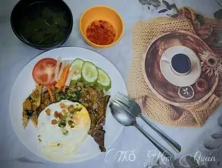 Hình ảnh Cơm sườn + chả + trứng