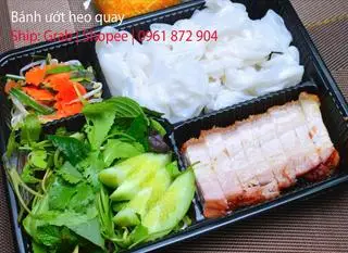 Hình ảnh Bánh ướt heo quay - đĩa lớn