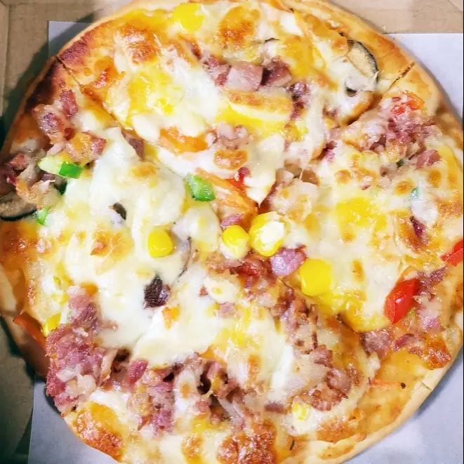 Hình ảnh Pizza thịt xông khói