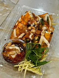 Hình ảnh bánh tráng cuốn đỏ khô bò