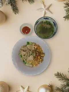 Hình ảnh Mì trộn thịt xào