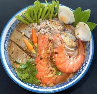 Hình ảnh Mì TomYum Tôm-Chả Cá-Nghêu-Thịt Băm