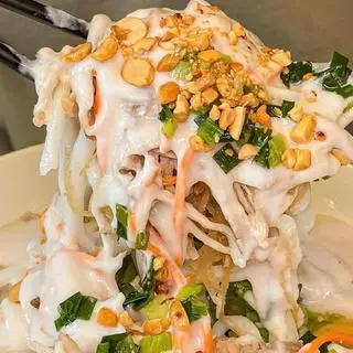 Hình ảnh bánh tằm bì xíu mại nước cốt dừa 