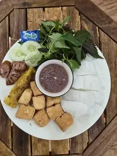 Hình ảnh Bún đậu nem - dồi