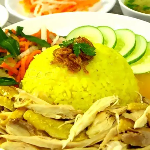 Hình ảnh ITEM-FJYK - Cơm gà xé phay (Đã bao gồm 5k tiền hộp)