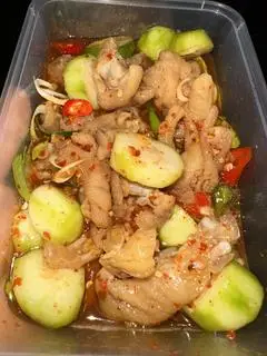 Hình ảnh Chân gà mắm thái 