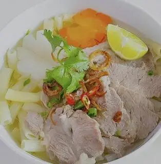Hình ảnh Nui ống vàng dai thịt cắt lát