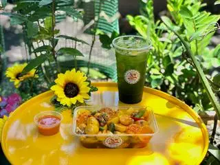 Hình ảnh Combo Trứng Non /Trà Thái Xanh ( Nhỏ)