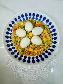 Hình ảnh Mỳ Trộn trứng cút