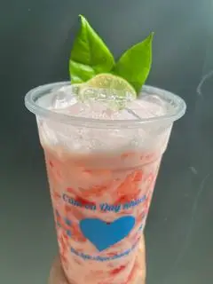 Hình ảnh Sữa Chua Lắc Dâu 