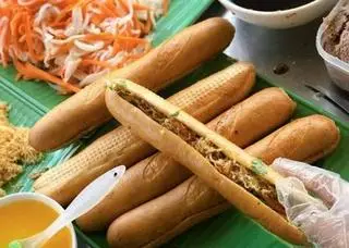 Hình ảnh [Combo 10] Bánh Mì Que Dài 18cm Mix Nhân 2 Loại